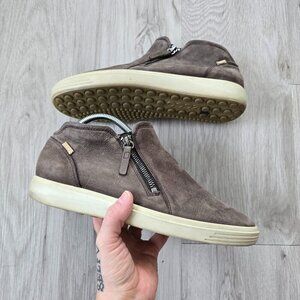 Ecco | Soft 7 brown nubuck leather minimalist zip-up bootie sneakers | WMS 10